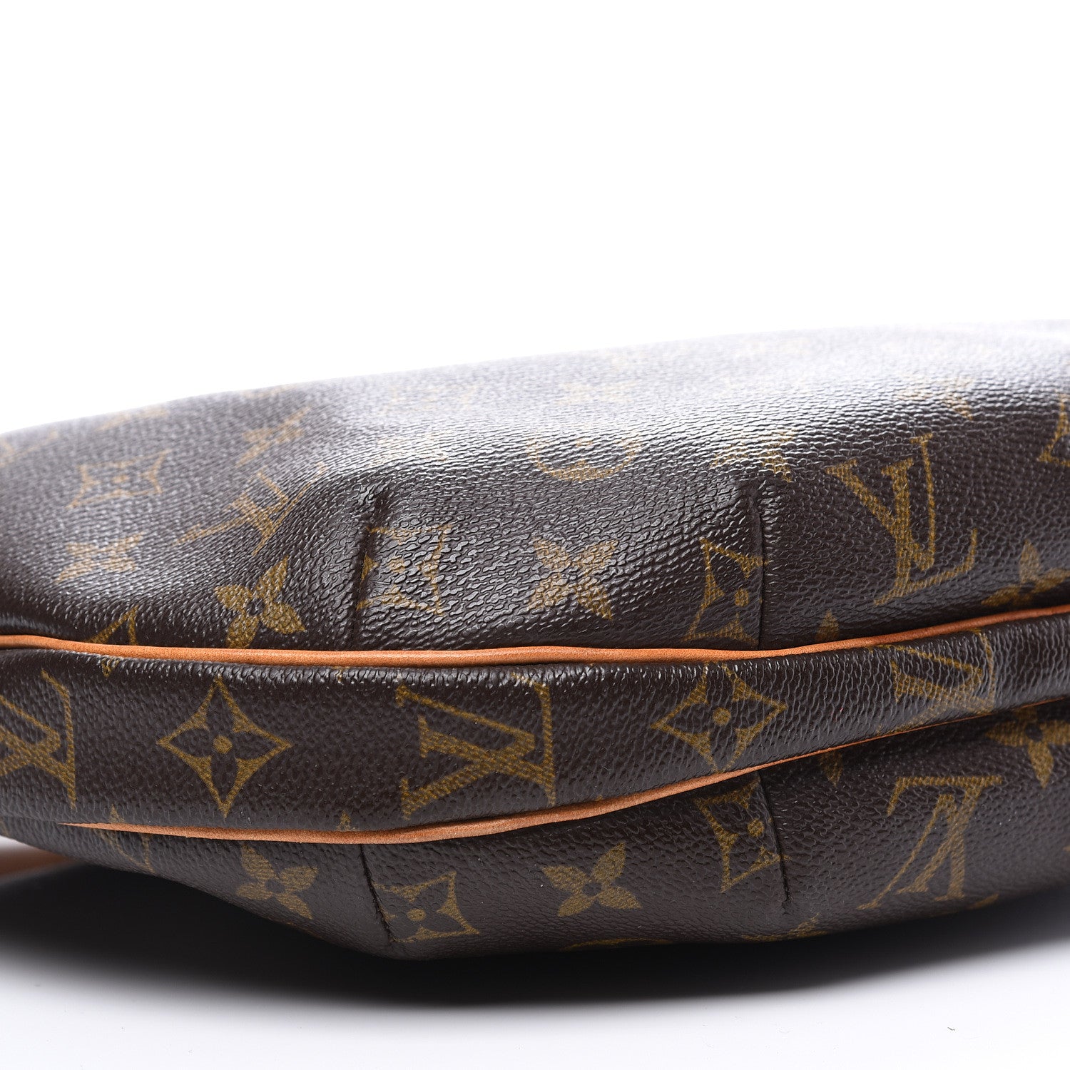 Louis Vuitton Monogram Croissant MM 5 of 10