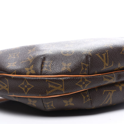 Louis Vuitton Monogram Croissant MM 5 of 10