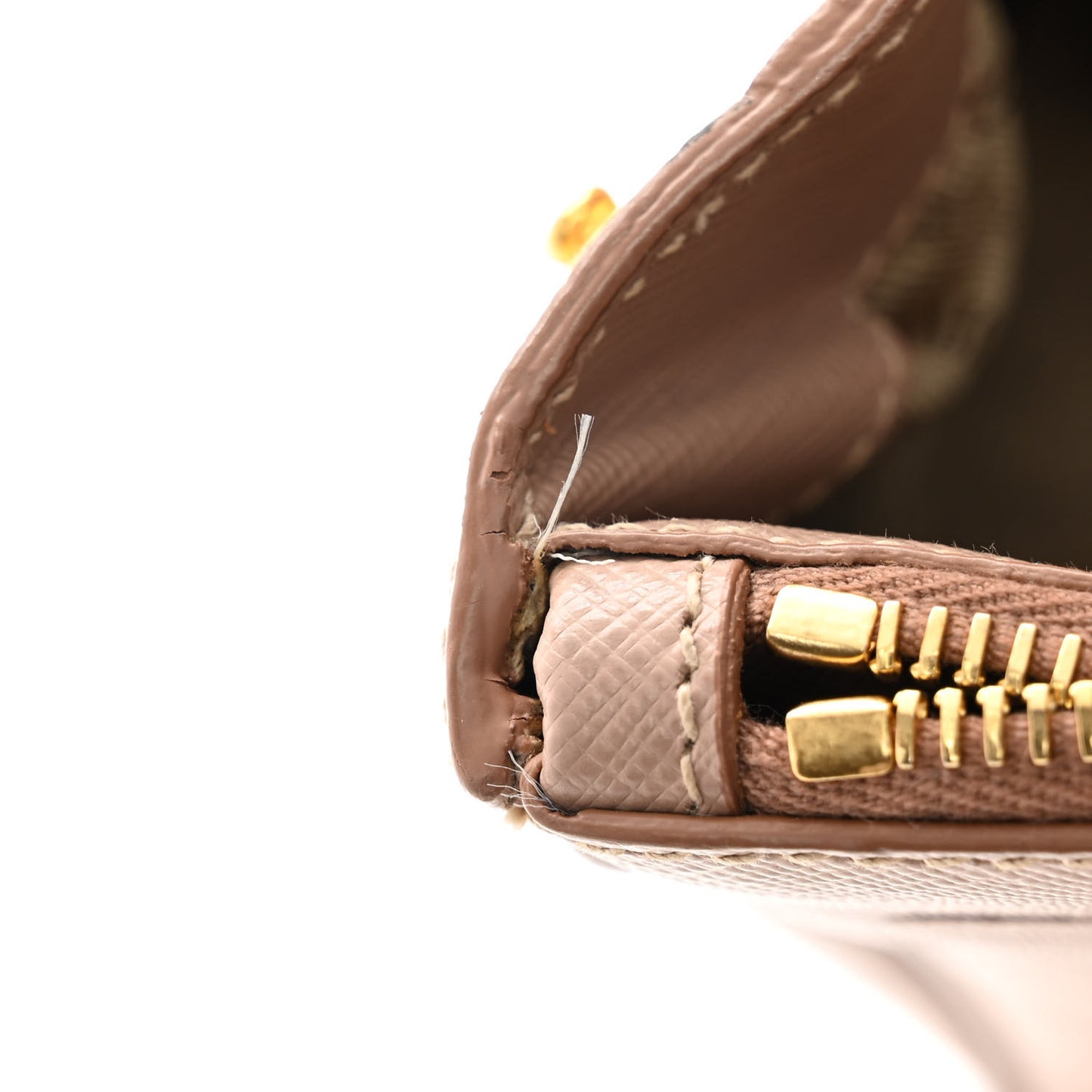 Saffiano Medium Galleria Double Zip Tote Cammeo