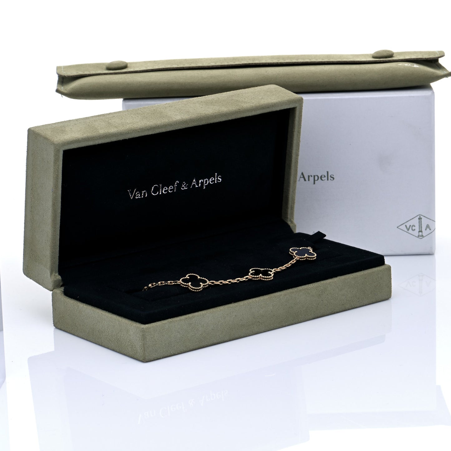 18K Yellow Gold Black Onyx 5 Motifs Vintage Alhambra Bracelet
