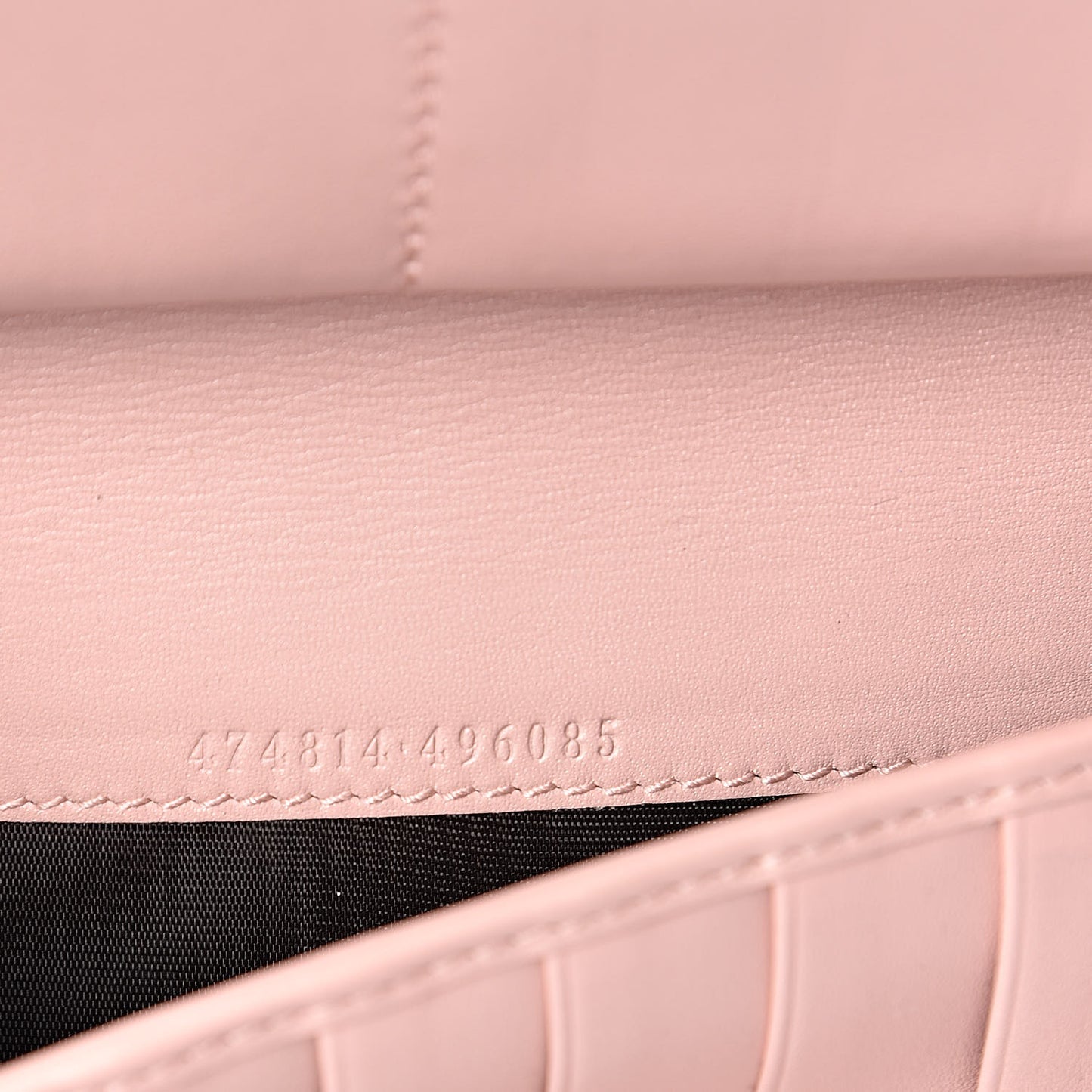 Calfskin Matelasse GG Marmont Zip Around Organizer Wallet Perfect Pink