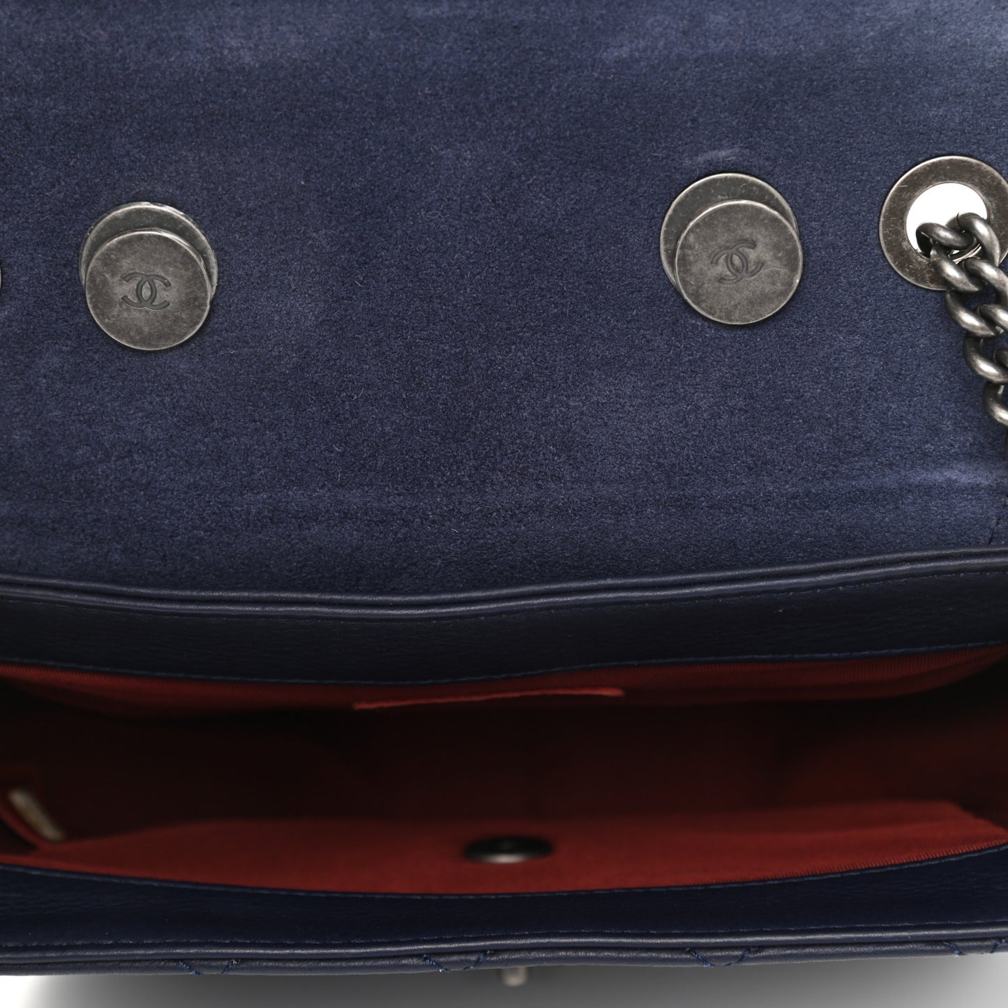 Grained Calfskin Archi Chic Flap Navy