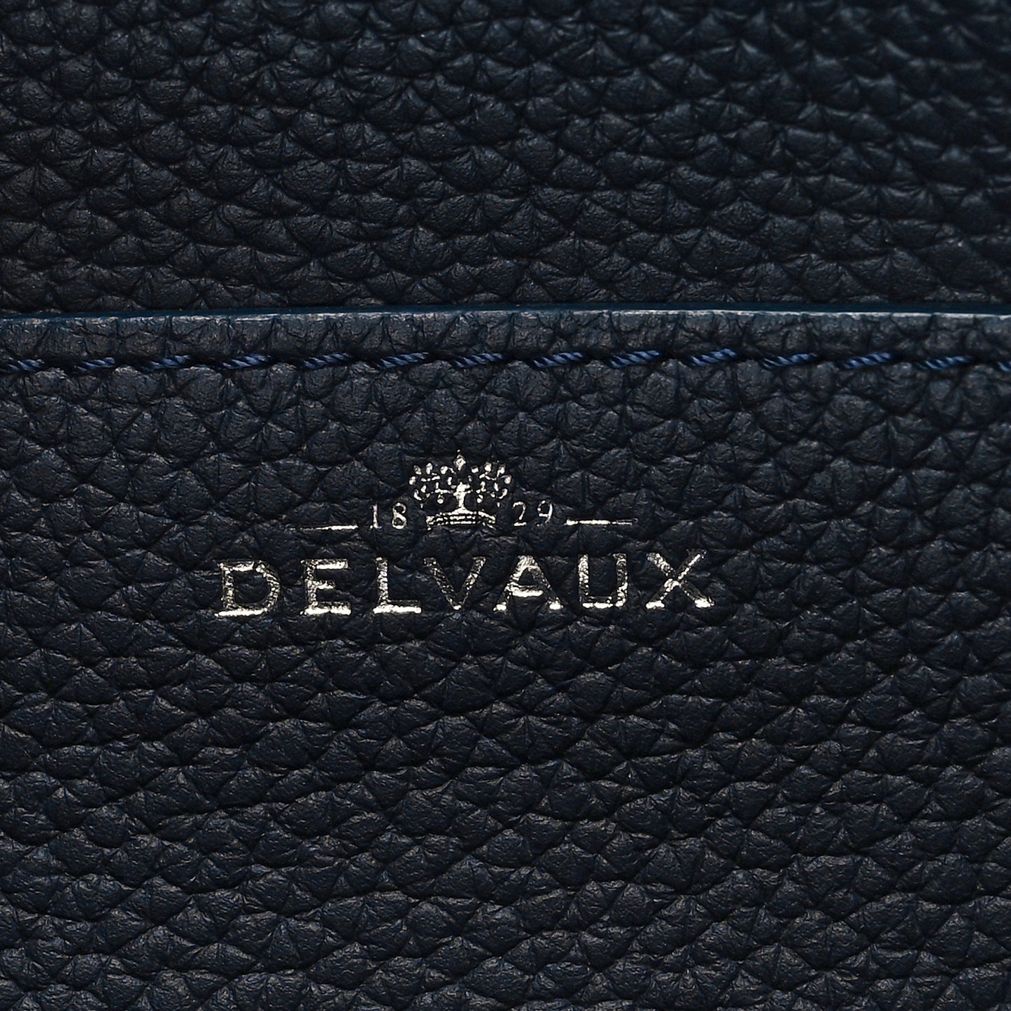 Taurillon Pin Daily Surpique Bucket Navy