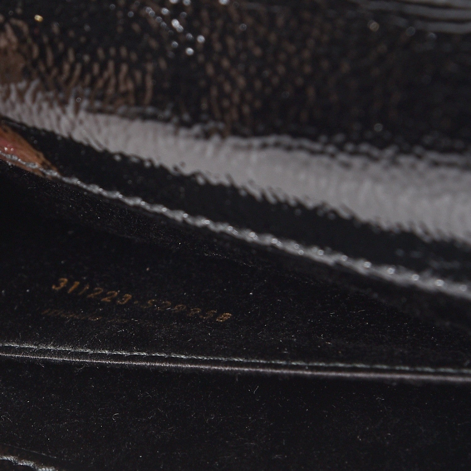 Saint Laurent Textured Patent Monogram Large Belle De Jour Clutch Black 7 of 7