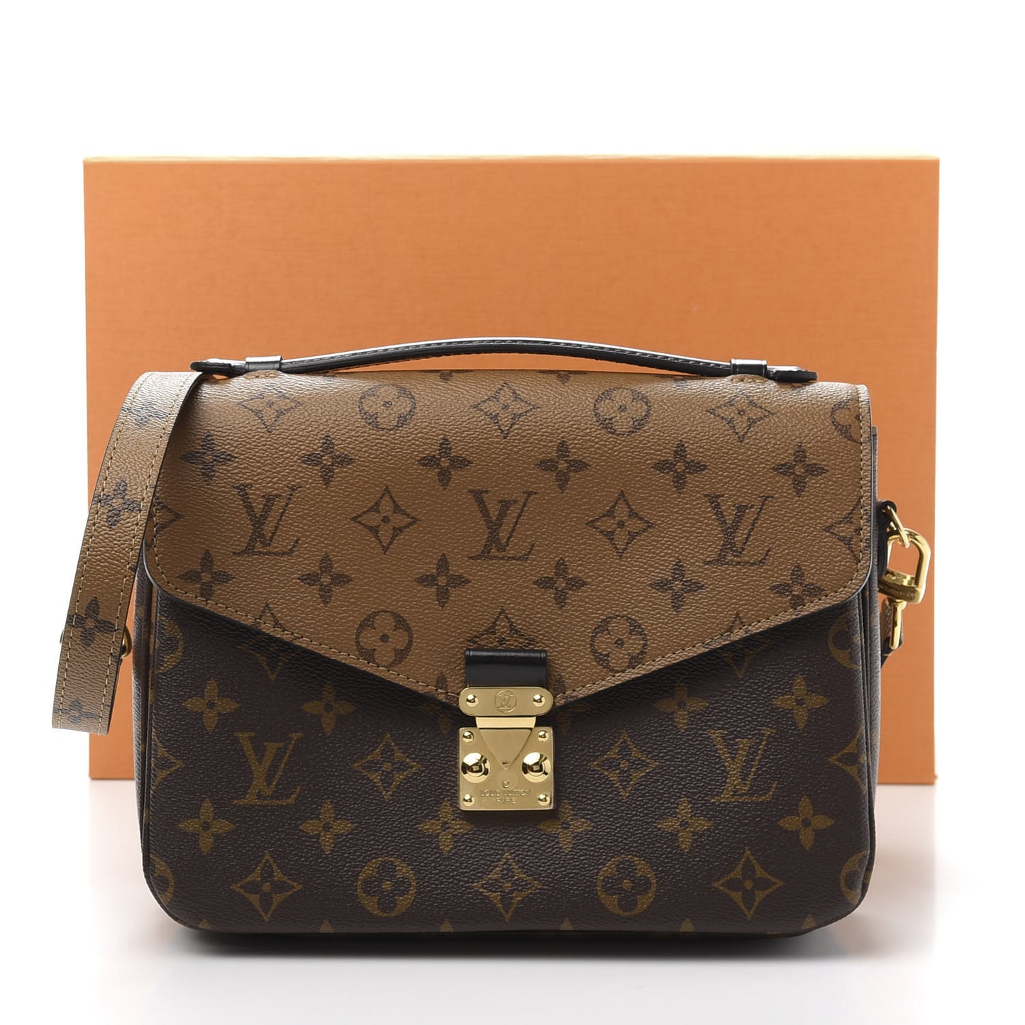 Reverse Monogram Pochette Metis