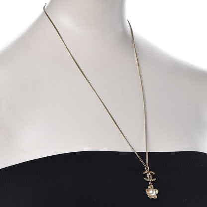 Chanel Pearl CC Camellia Flower Necklace Gold 2 of 5