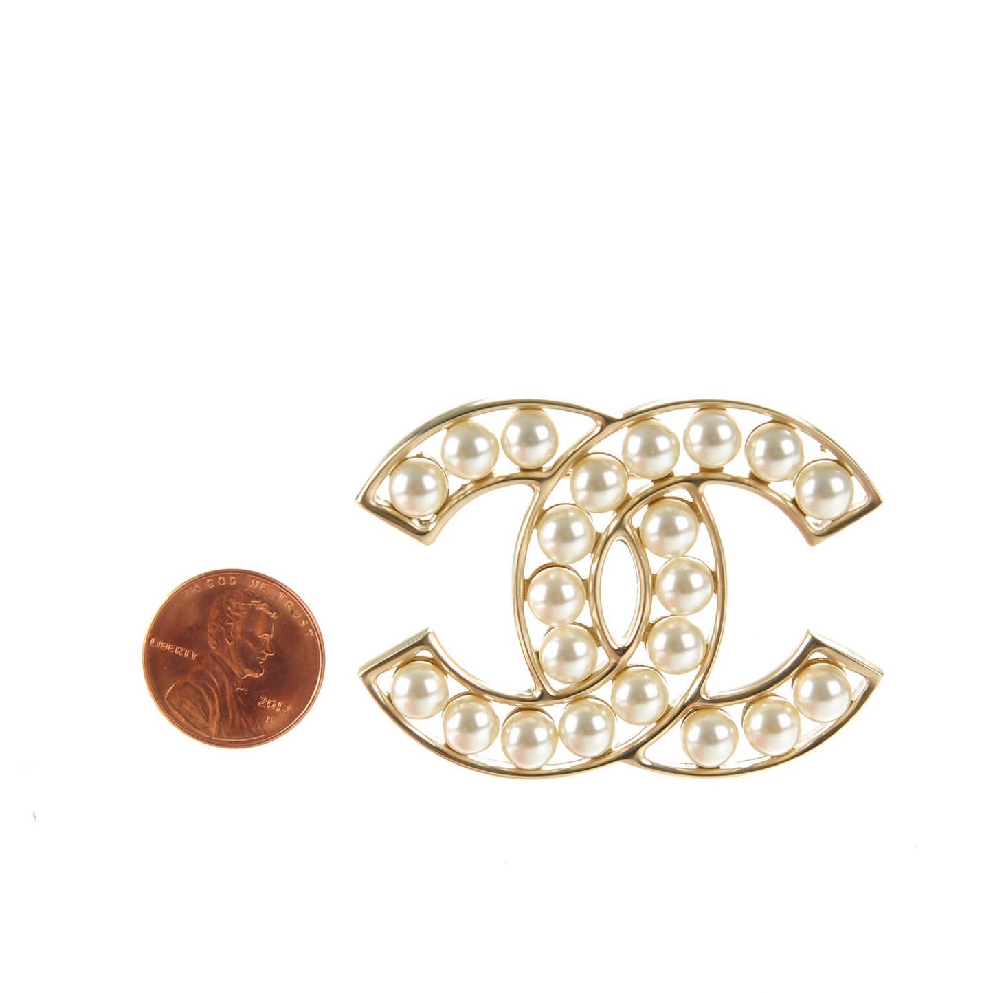 Pearl CC Brooch Pin Gold