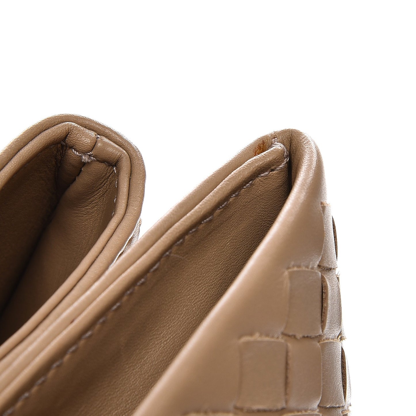 Light Calf Intrecciato Medium Roma Walnut