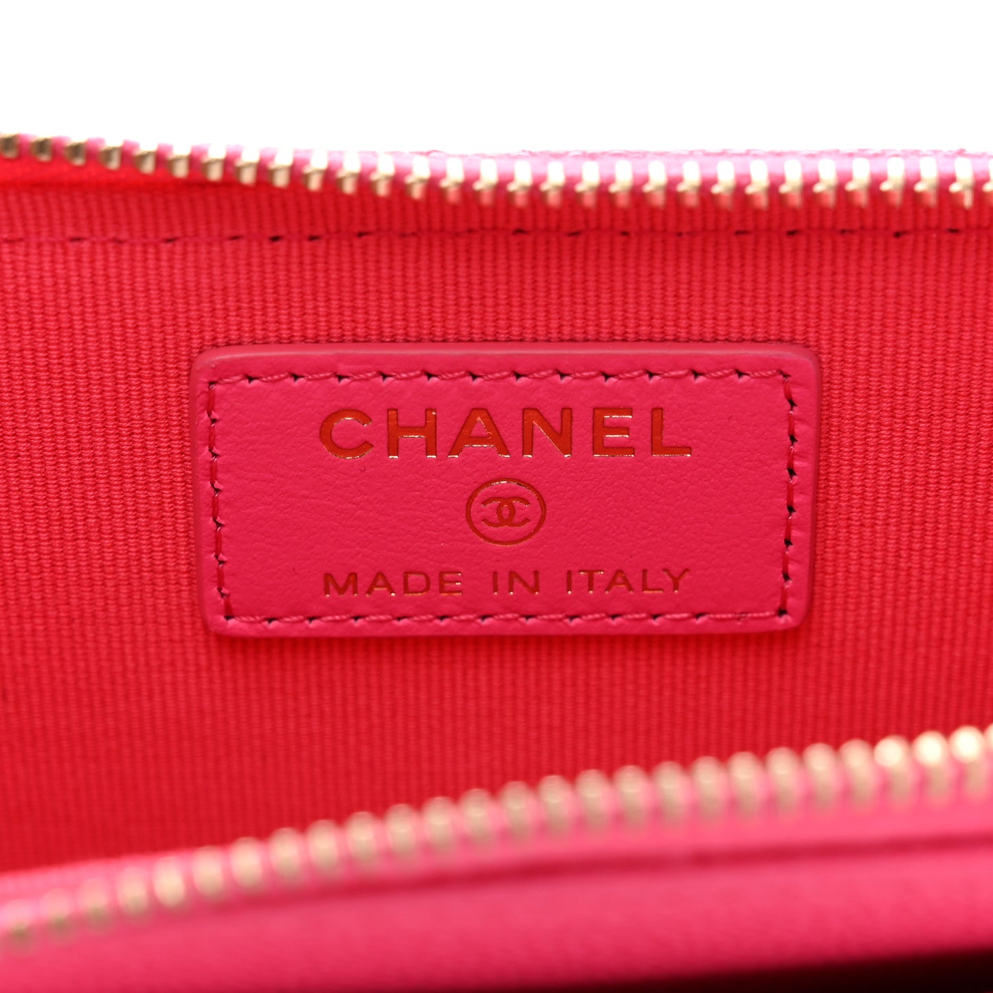 Caviar Quilted CC Zip Around Card Holder Pink