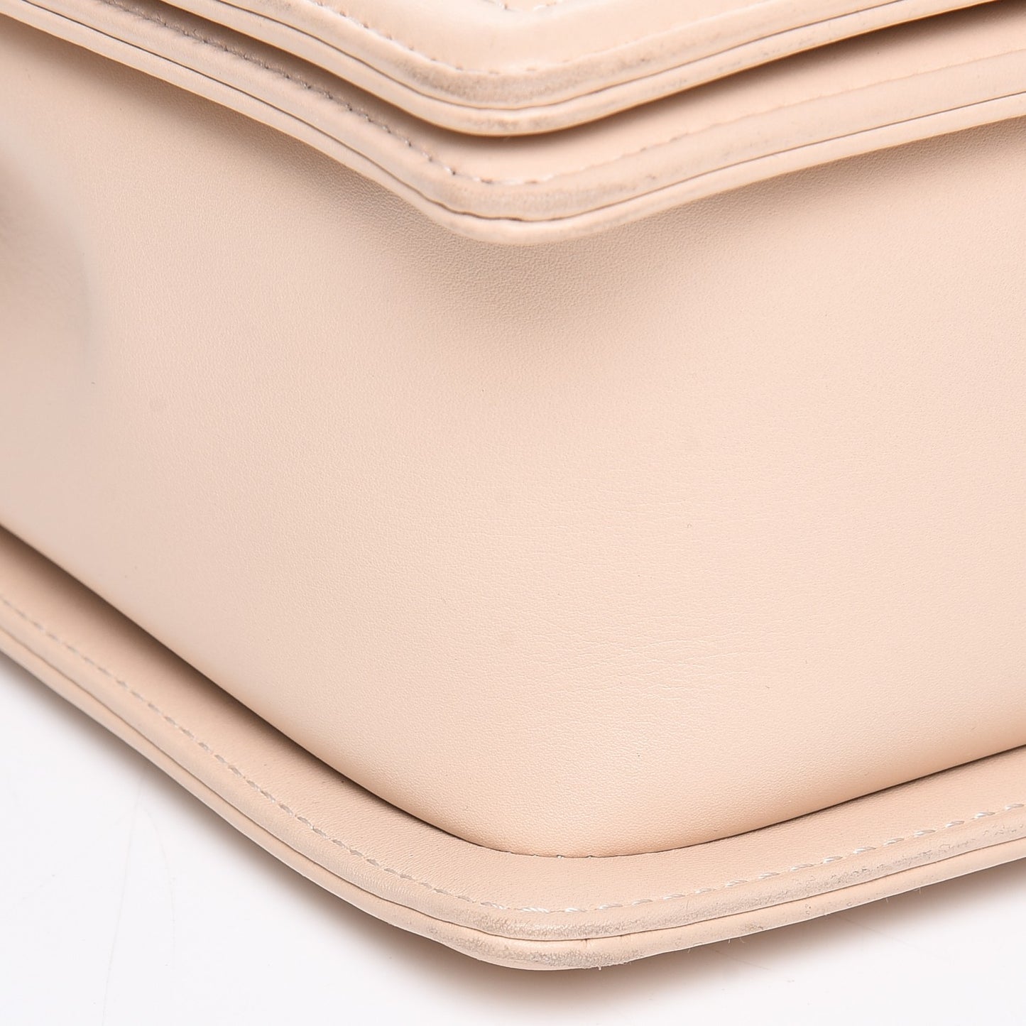 Lambskin Quilted Large Boy Flap Beige