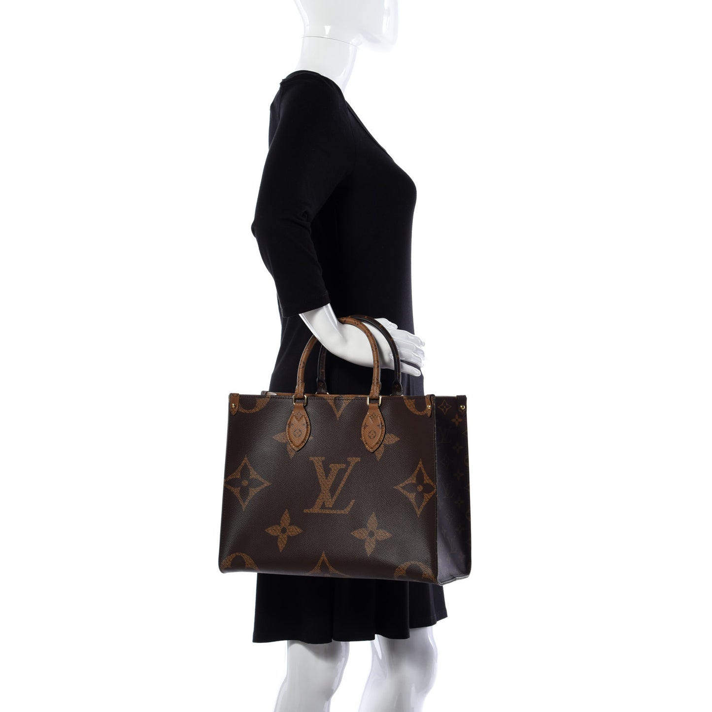 Reverse Monogram Giant Onthego MM