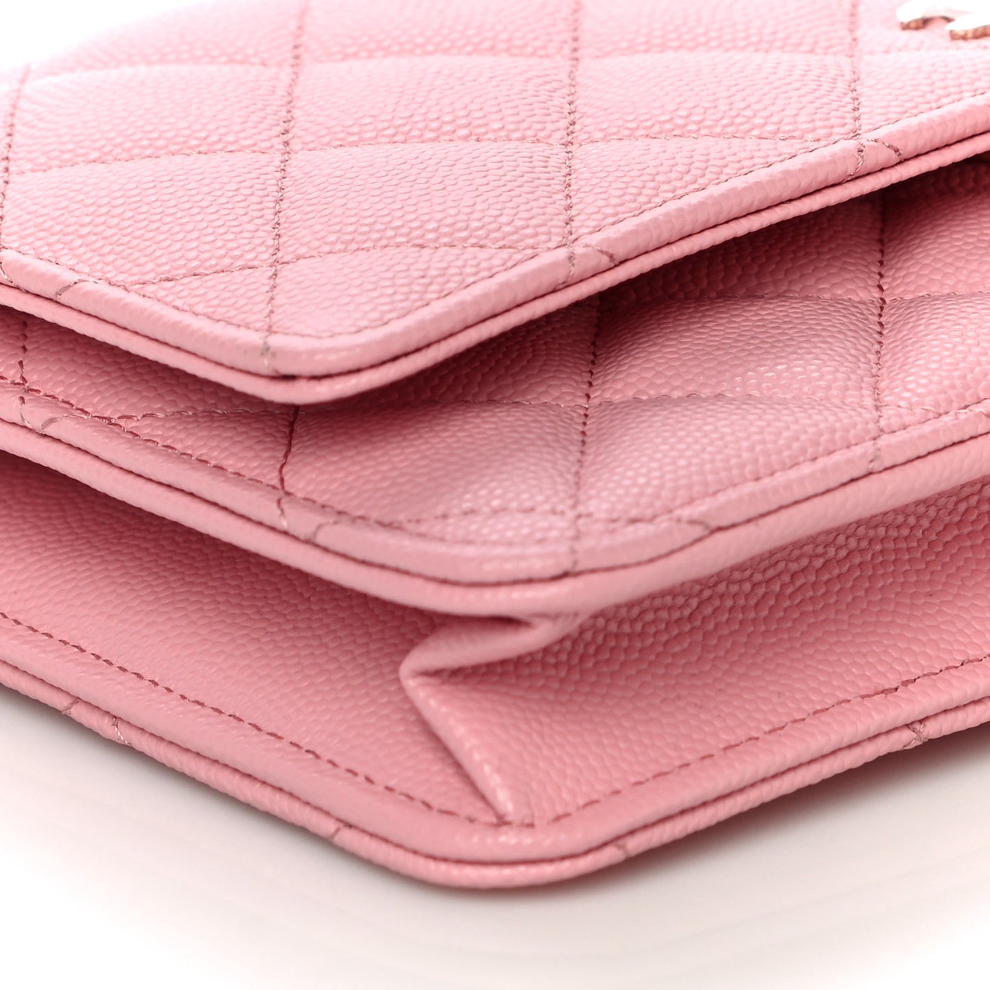 Caviar Quilted Wallet on Chain WOC Light Pink