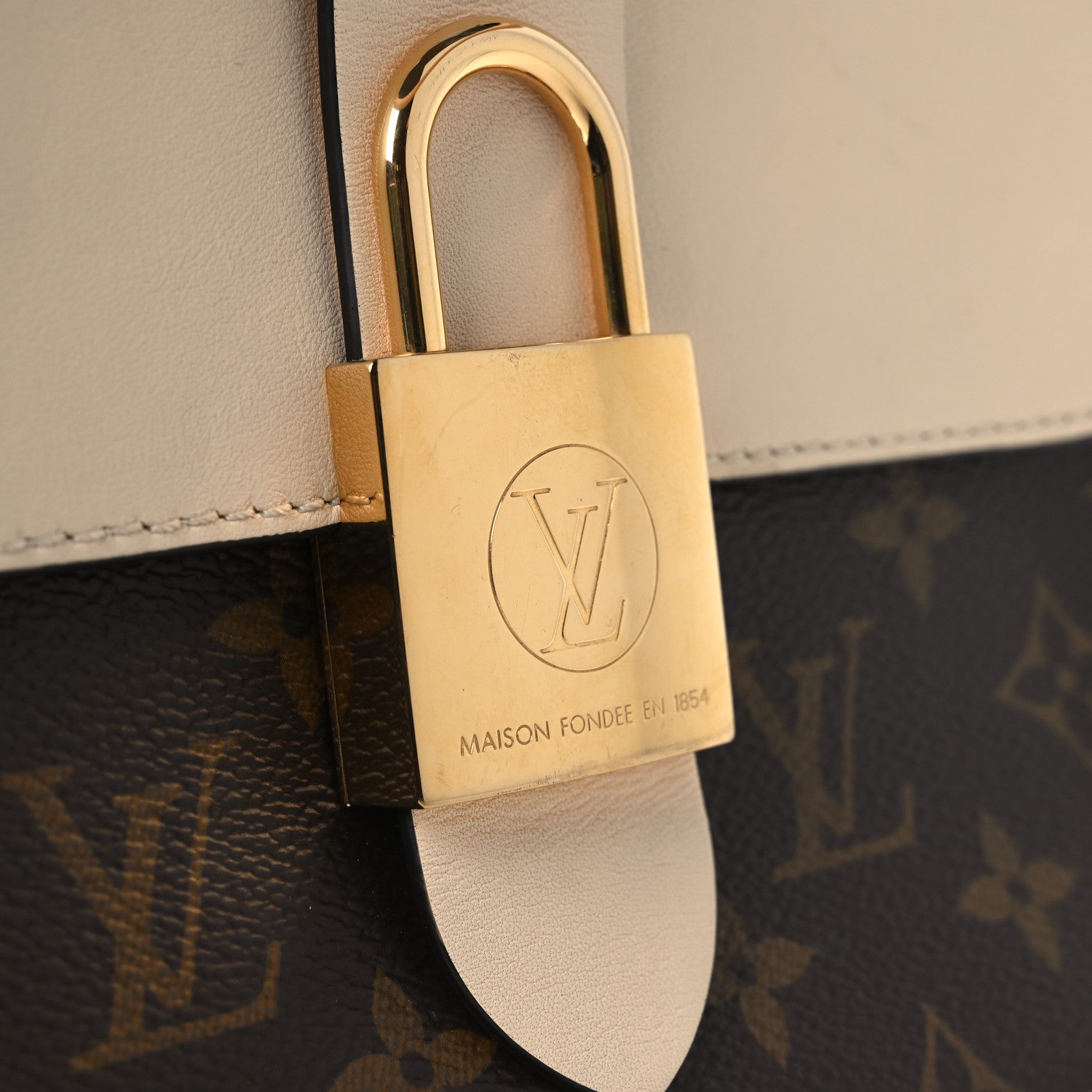 Louis Vuitton Monogram Locky BB Creme 10 of 13