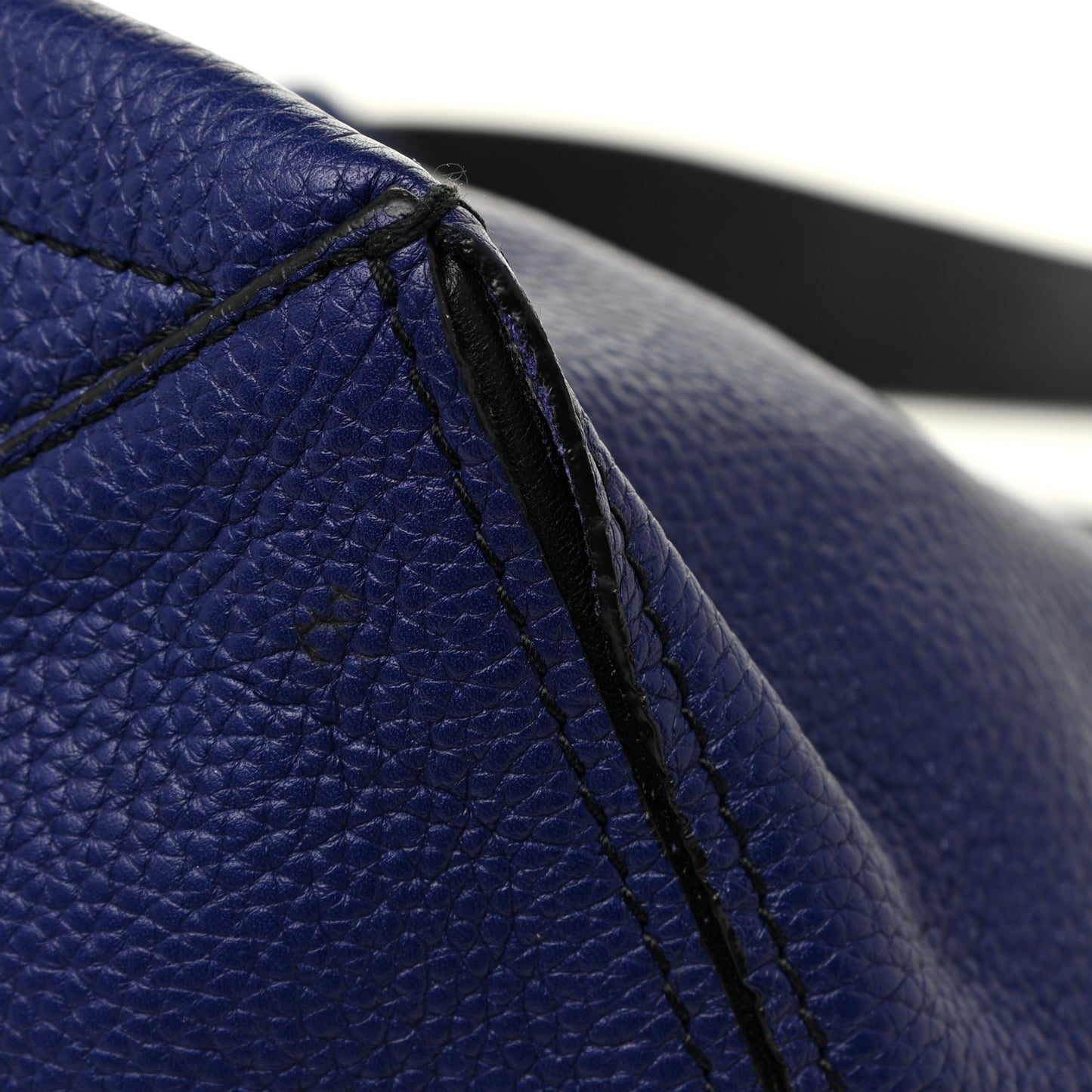 Pebbled Calfskin Medium Zip Hobo Blue