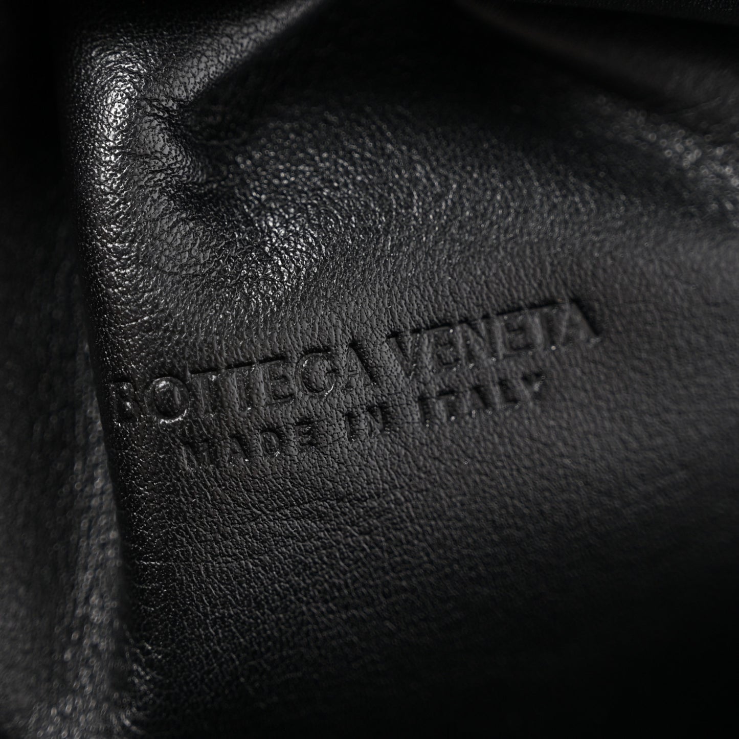 Butter Calfskin The Mini Pouch Black