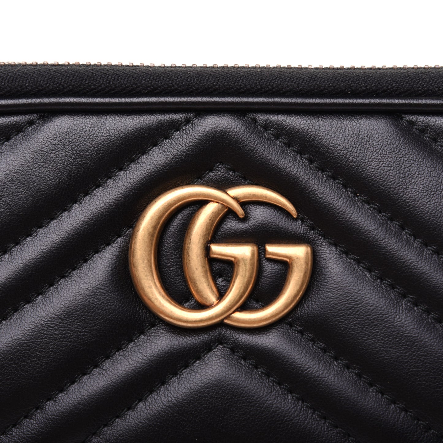 Calfskin Matelasse Mini GG Marmont Chain Crossbody Bag Black