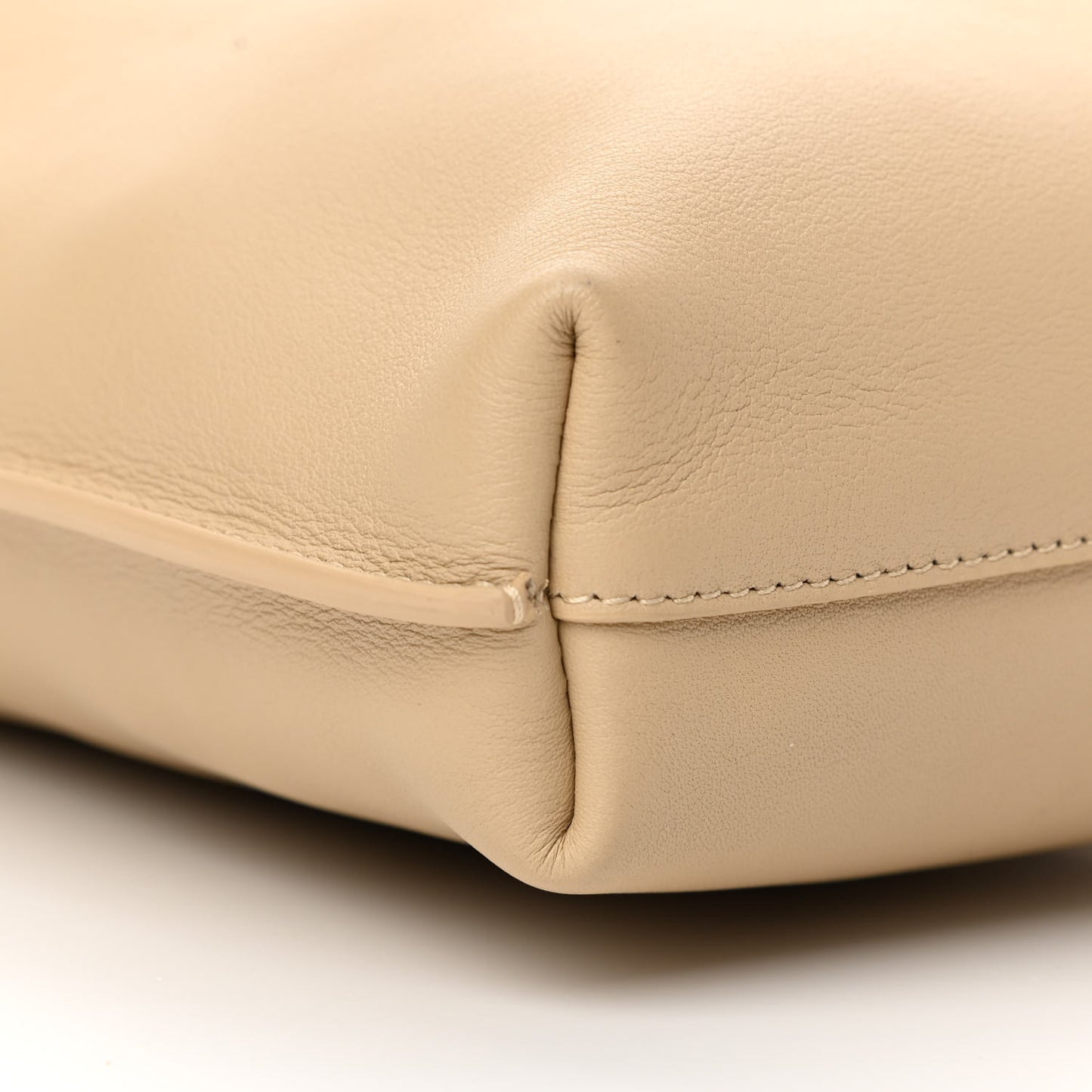 SAINT LAUREN Smooth Calfskin Small Suzanne Hobo Ivory Natural