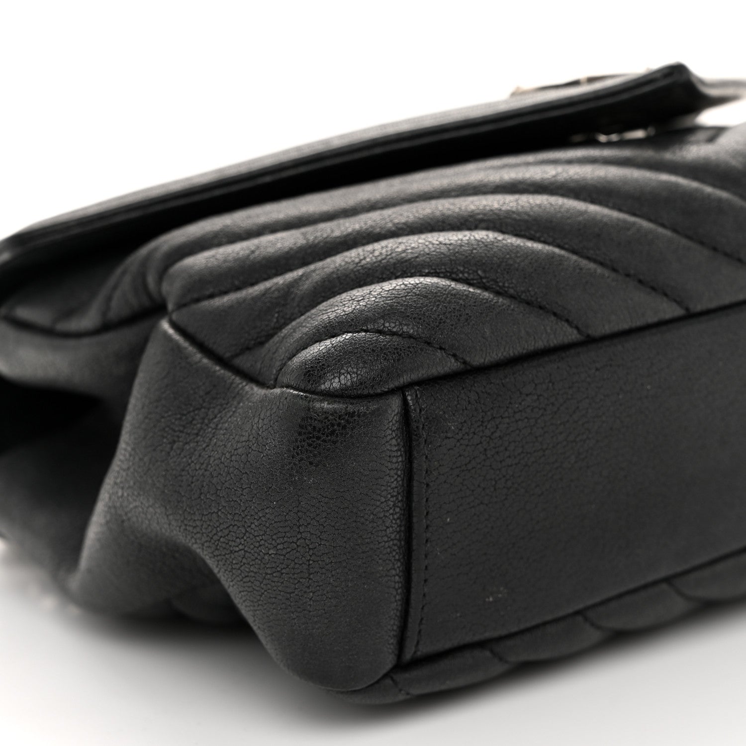 Saint Laurent Sheepskin Matelasse Chevron Monogram Medium College Bag Black 10 of 14