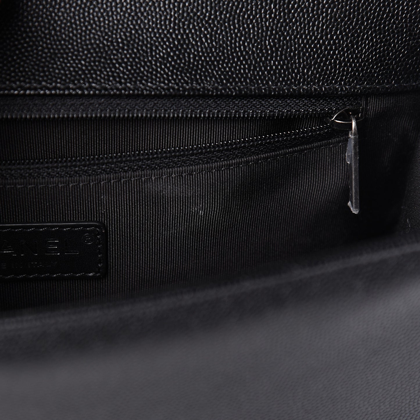 Caviar Quilted New Medium Boy Flap Black