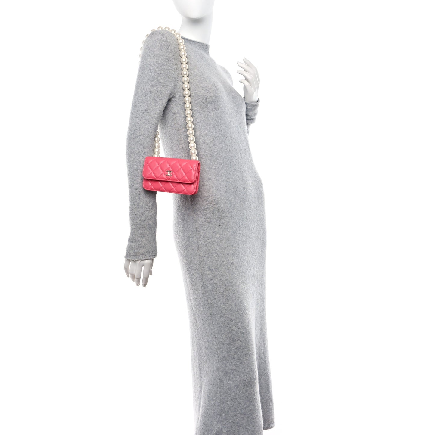 Calfskin Quilted Maxi Pearls Clutch With Chain Pink