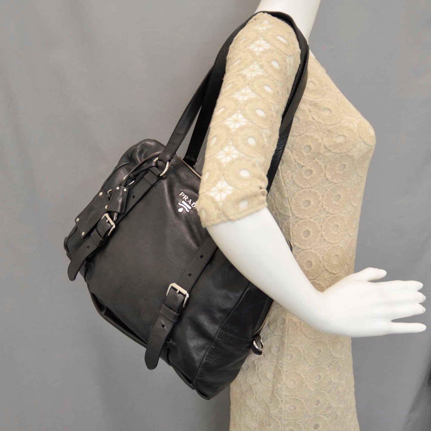 Leather Buckle Satchel Nero Black