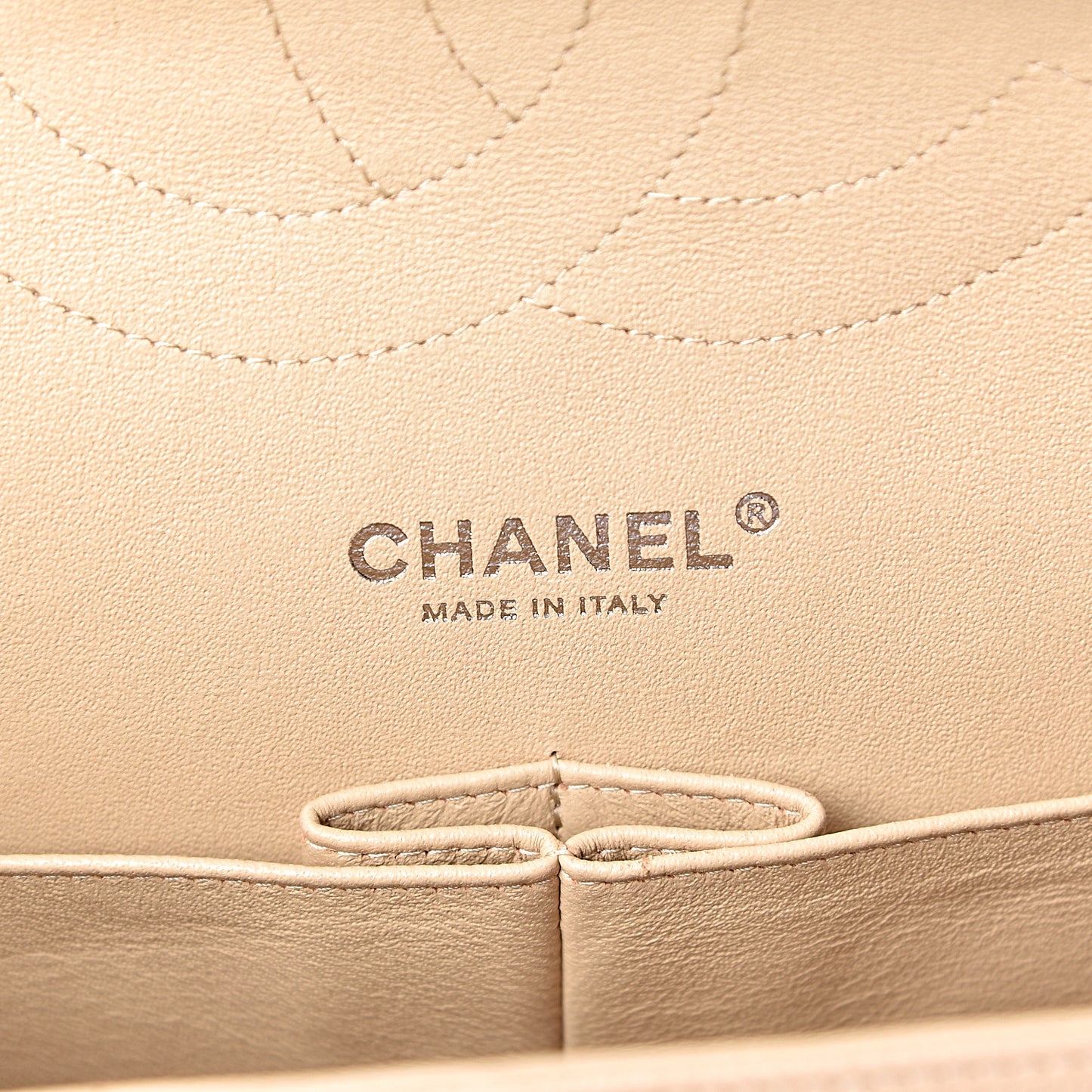 Caviar Quilted Jumbo Double Flap Beige Clair
