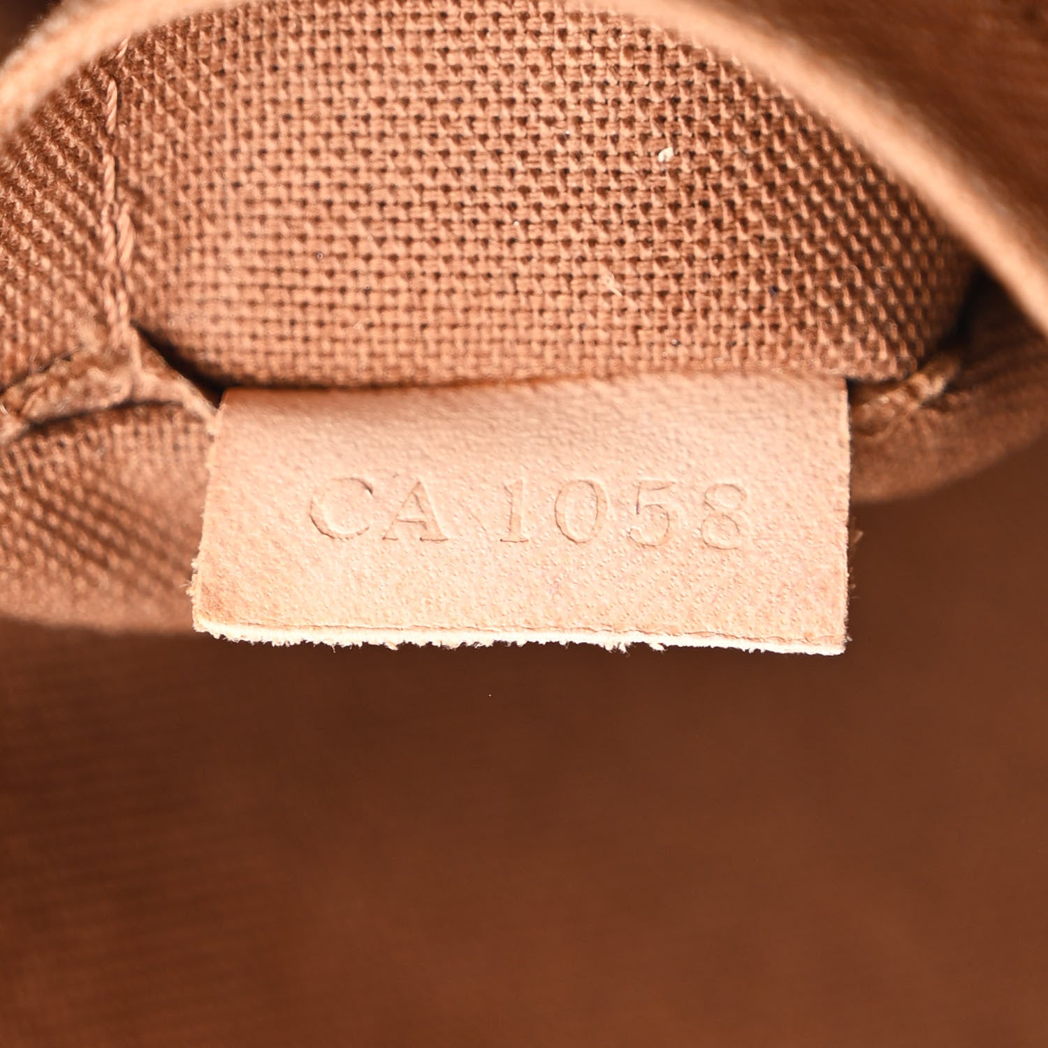 Louis Vuitton Monogram Cabas Beaubourg 7 of 10