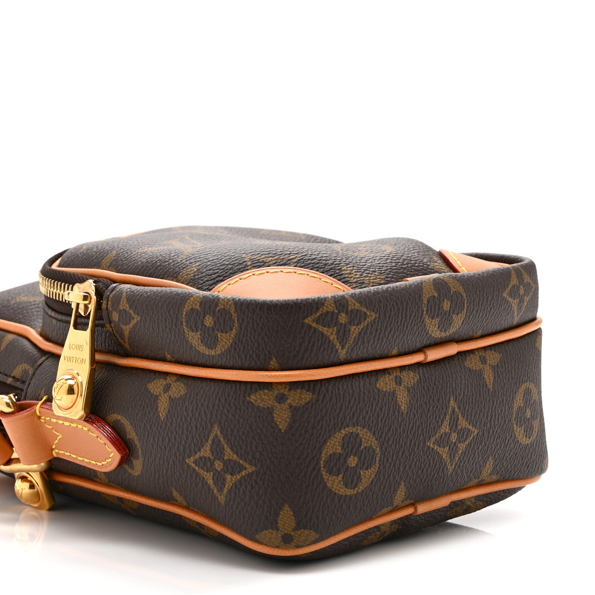 Monogram Archive Amazone
