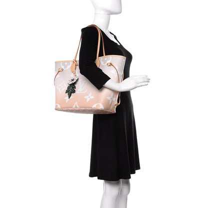 Louis Vuitton Monogram Giant By The Pool Neverfull MM Brume 2 of 10
