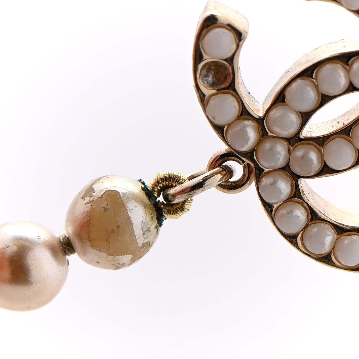 Graduated Pearl CC Long Necklace Gold