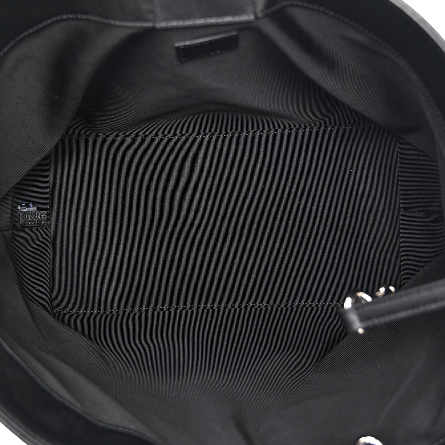 Soft Calfskin Matelasse Medium GG Marmont Tote Bag Black