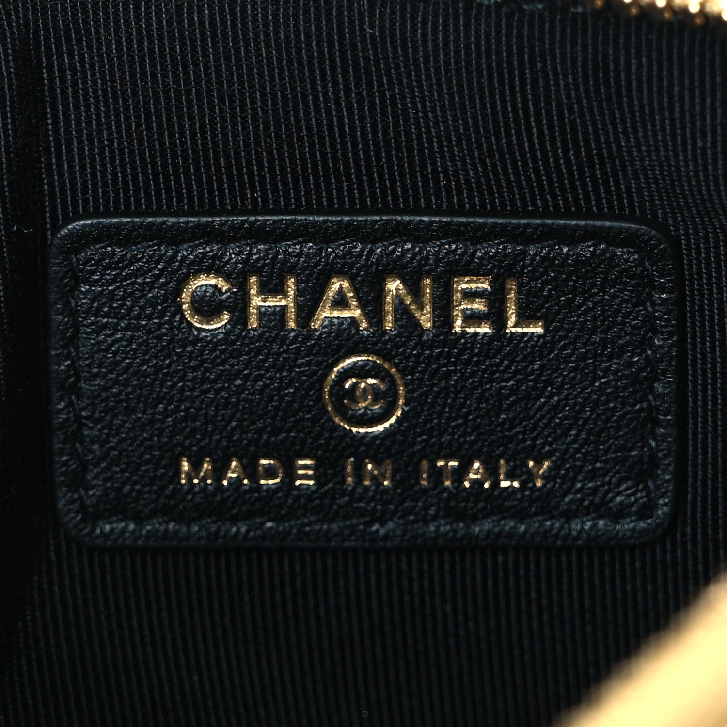 Chanel Metallic Calfskin Crocodile Embossed Cocodile Small Cosmetic Case Gold 6 of 8