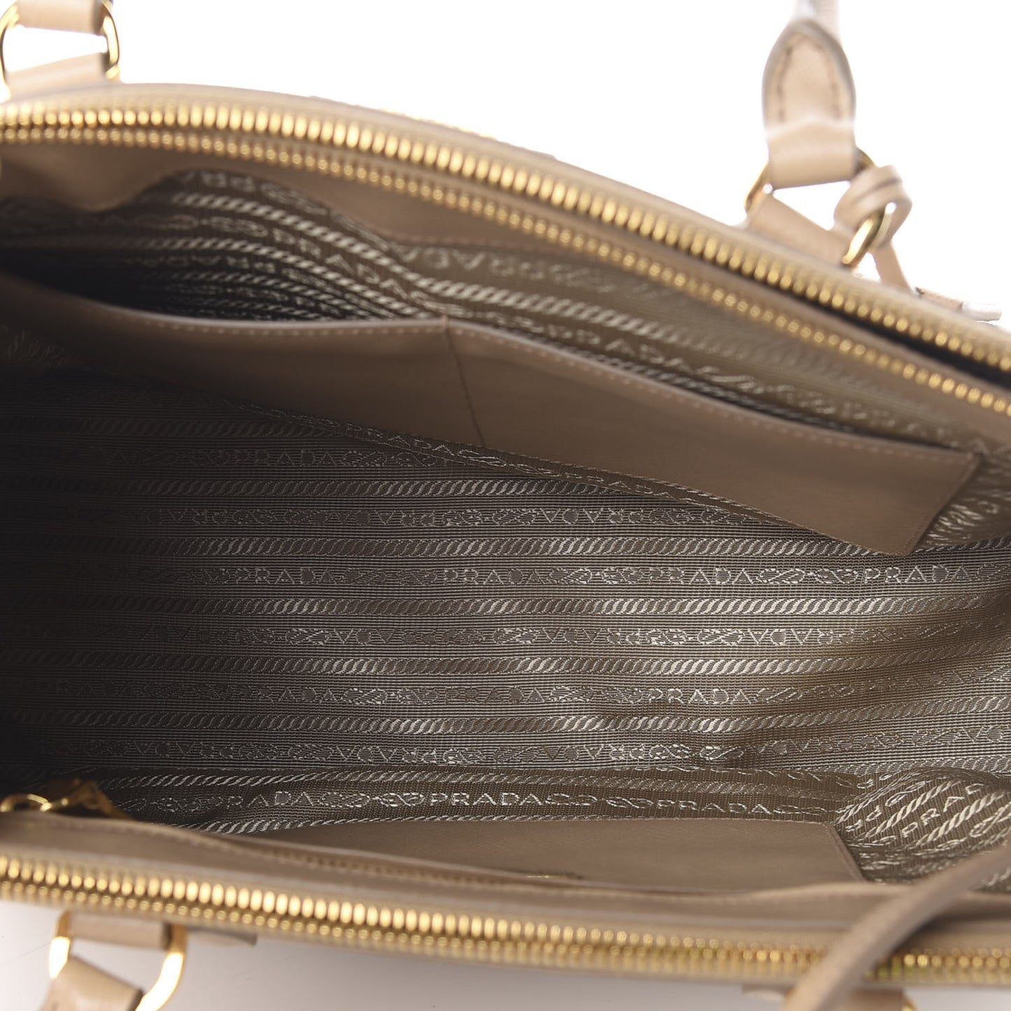 Saffiano Medium Galleria Double Zip Tote Sabbia