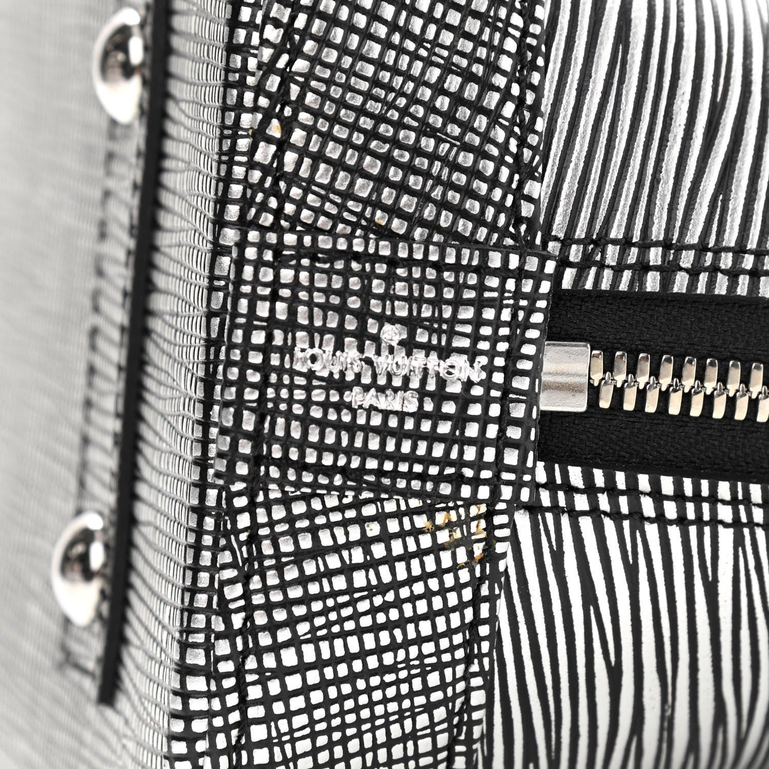 Louis Vuitton Epi Alma BB Platine 6 of 9