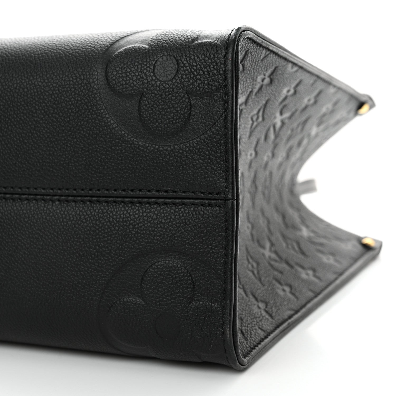 Louis Vuitton Empreinte Monogram Giant OnTheGo MM Black 9 of 10