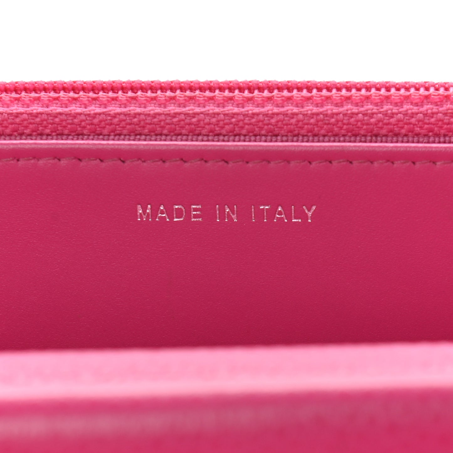 Caviar Quilted Wallet on Chain WOC Pink
