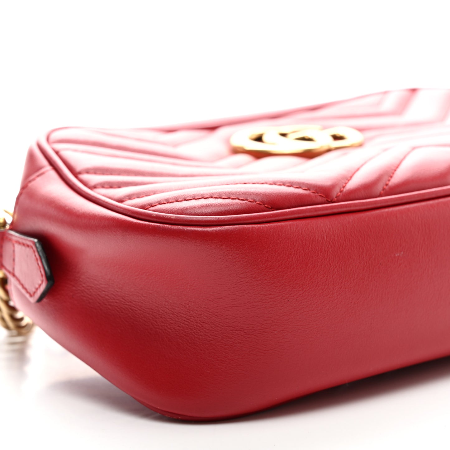 Calfskin Matelasse Small GG Marmont Chain Shoulder Bag Hibiscus Red
