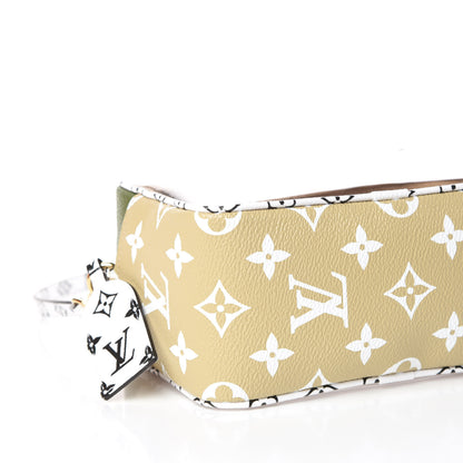 Louis Vuitton Monogram Giant Beach Pouch Kaki 8 of 10