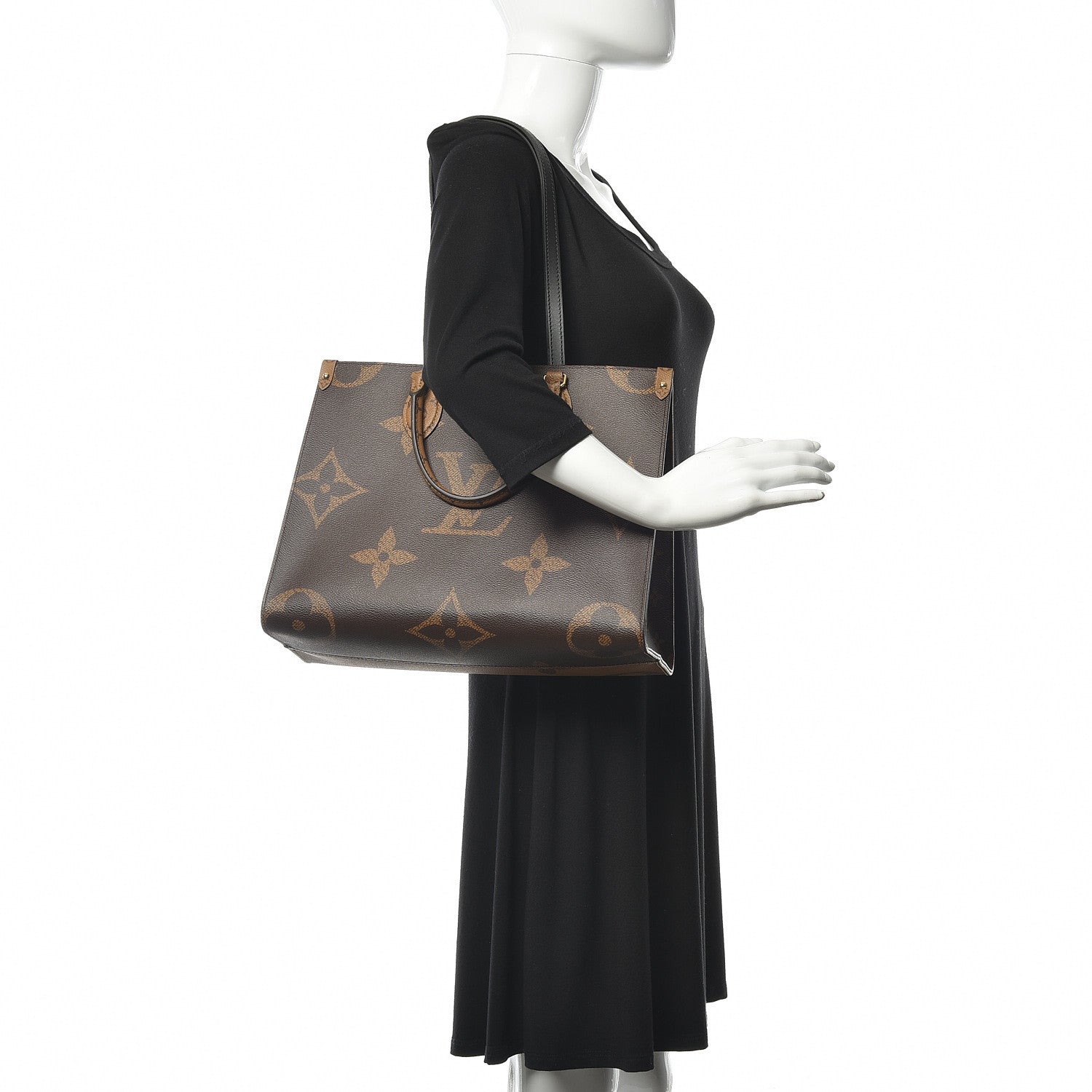 Louis Vuitton Reverse Monogram Giant Onthego MM 2 of 9