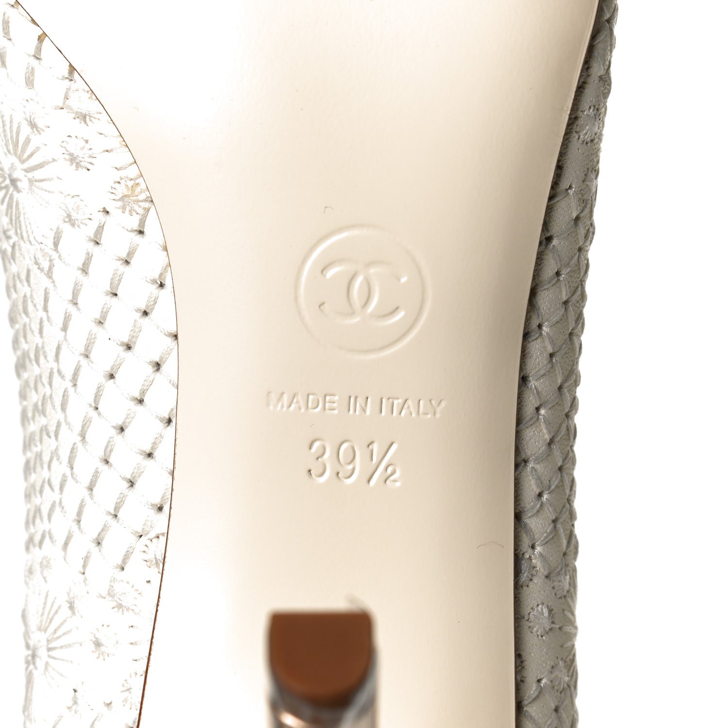 Chanel Lambskin Stitched Flower Cap Toe CC Pumps 39.5 White 8 of 10