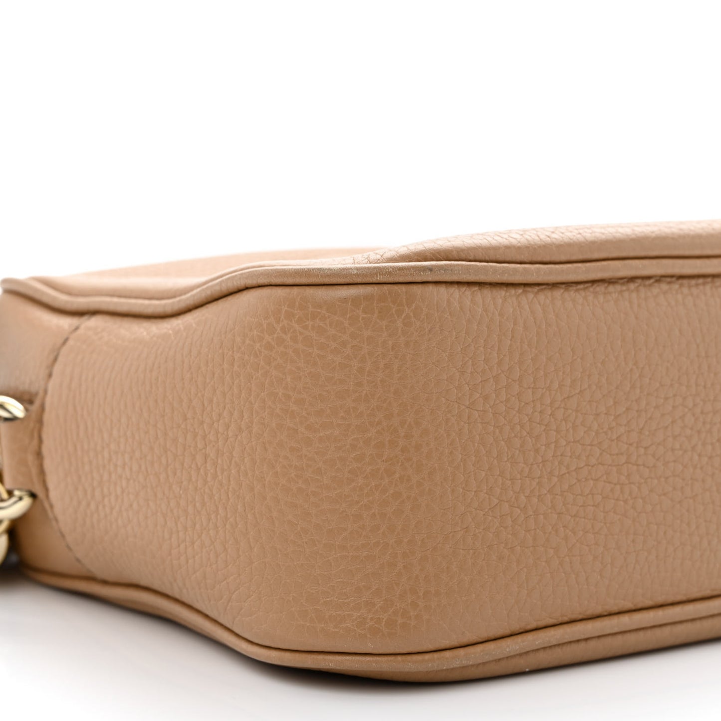 Pebbled Calfskin Small Soho Disco Bag Camelia
