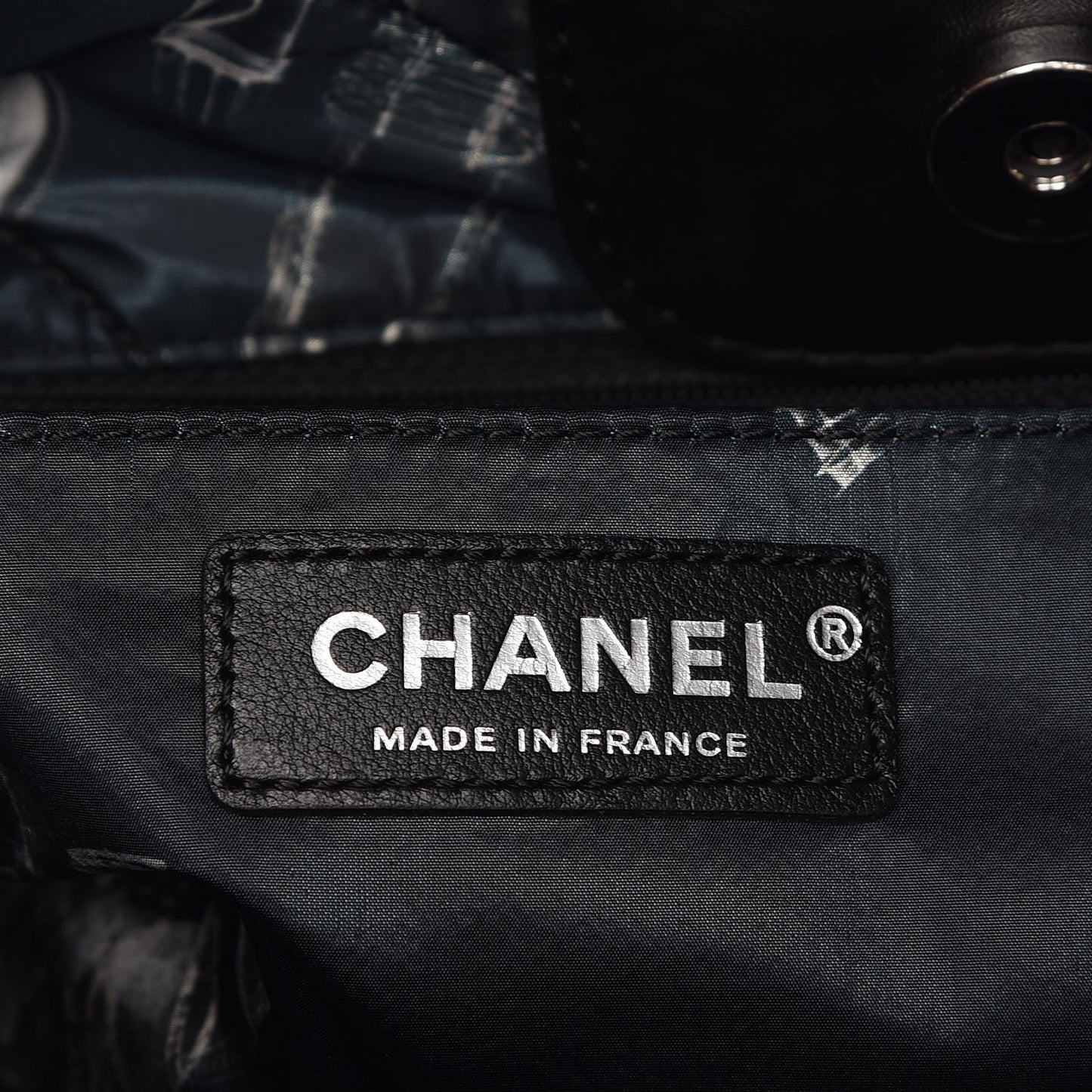 Aged Calfskin Chevron Small Big Bang Hobo Black
