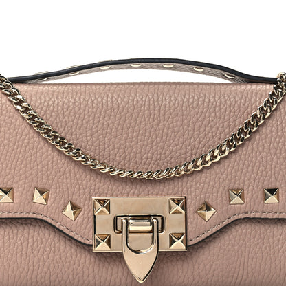 Valentino Garavani Pebbled Calfskin Rockstud Flip Lock Wallet On Chain Poudre 8 of 11