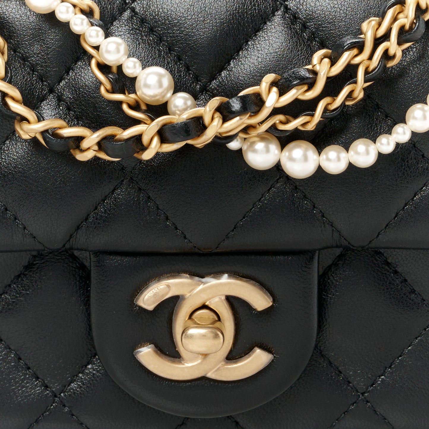 Shiny Lambskin Quilted Pearl Twist Mini Square Flap Black