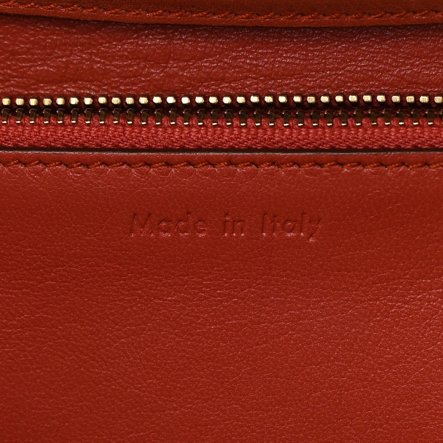 Box Calfskin Medium Classic Box Flap Bag Lipstick