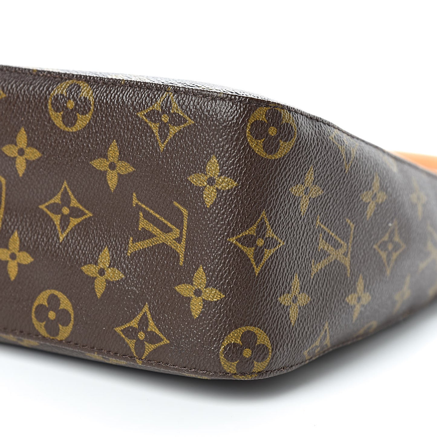 Monogram Looping MM