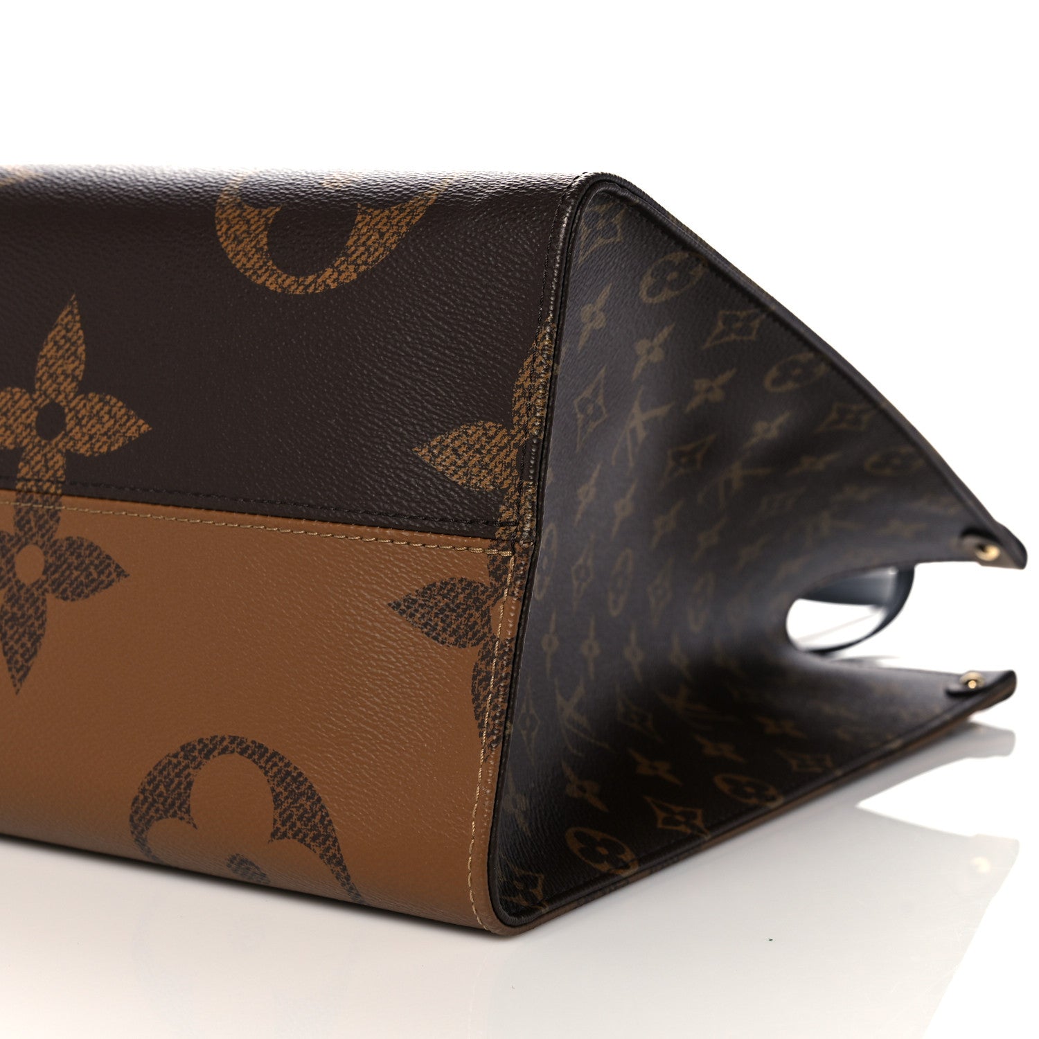 Louis Vuitton Reverse Monogram Giant Onthego GM 8 of 8