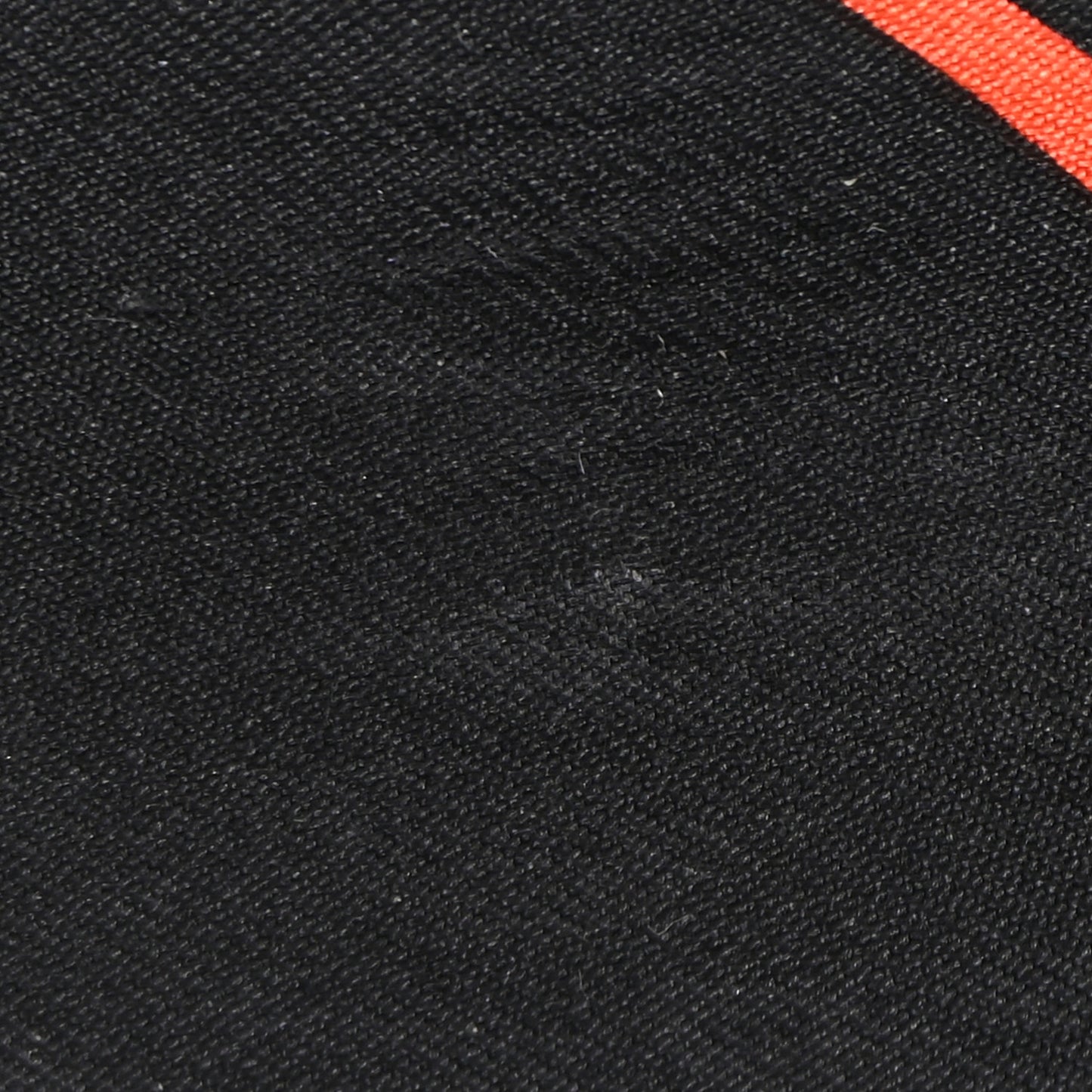 Silk Twill GG Monogram GG Bee Neck Bow Scarf Black Red