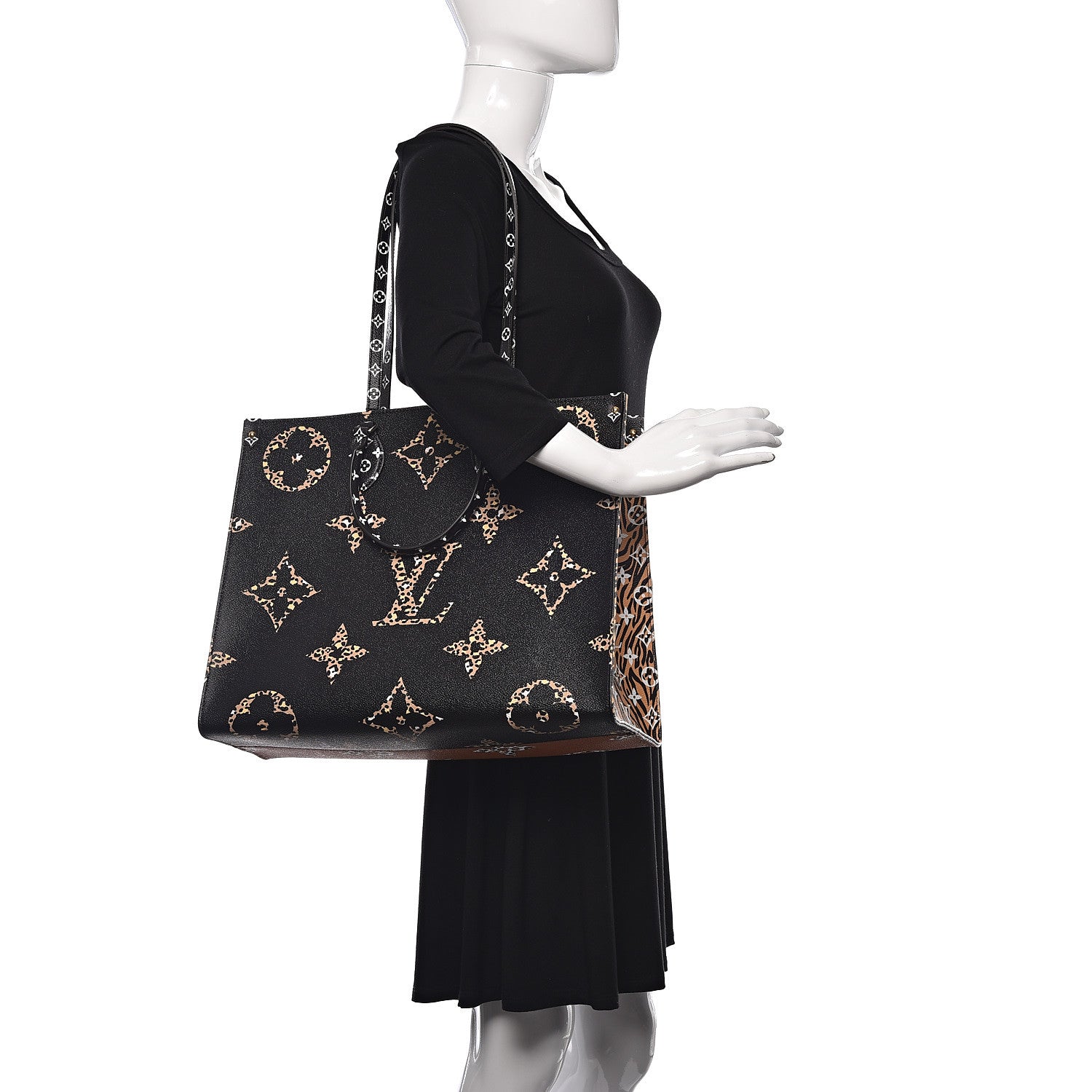 Louis Vuitton Monogram Giant Jungle Onthego GM Black 2 of 9