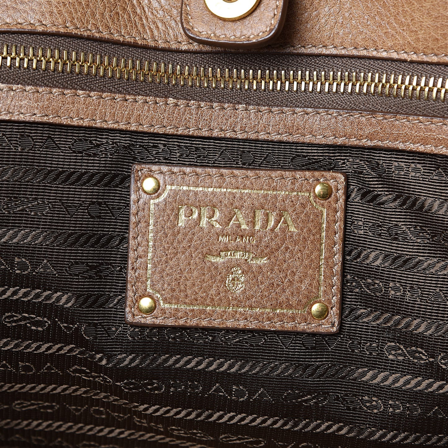 Vitello Daino Shopping Tote Sughero